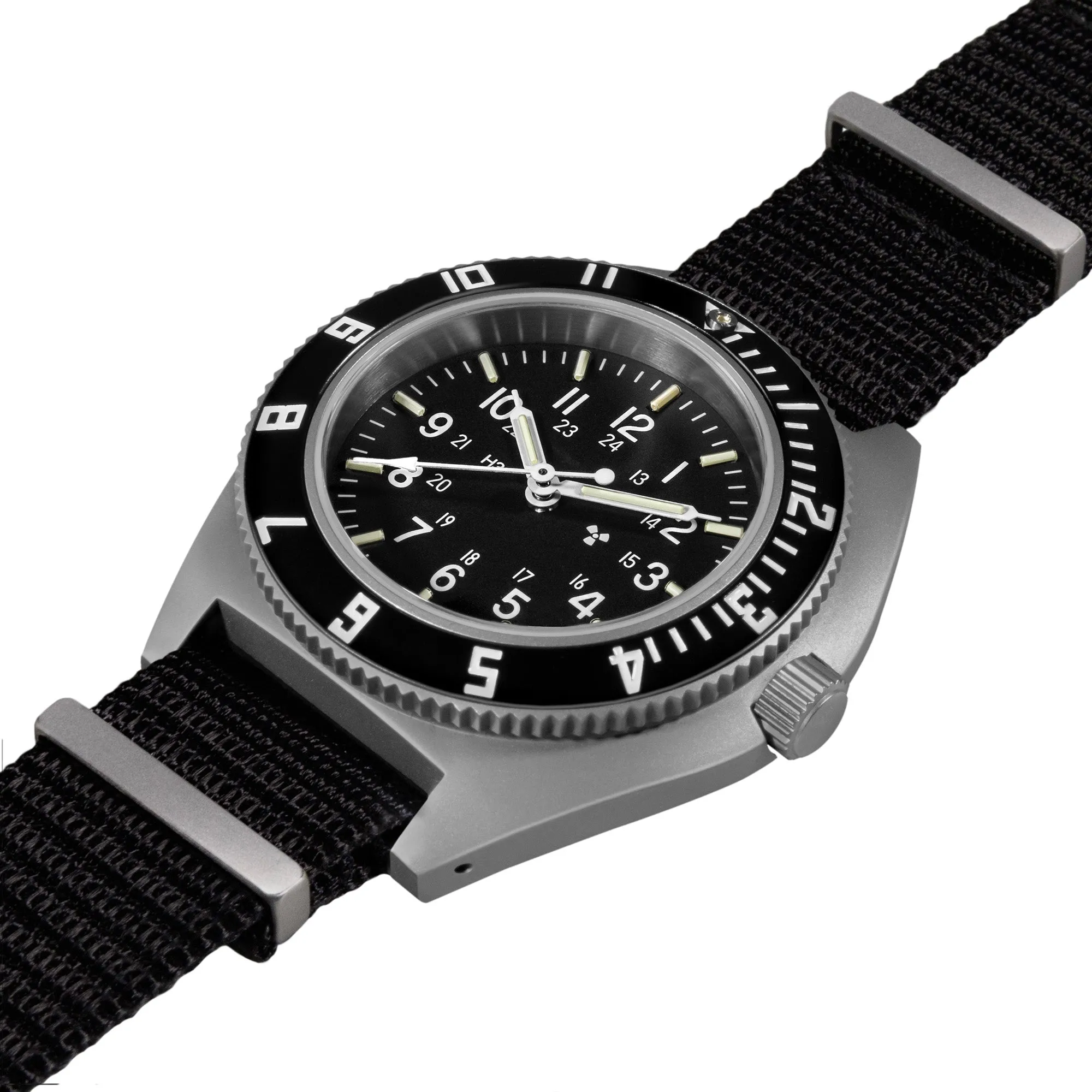 41MM STEEL NAVIGATOR (SSNAV) ON NYLON DEFSTAN