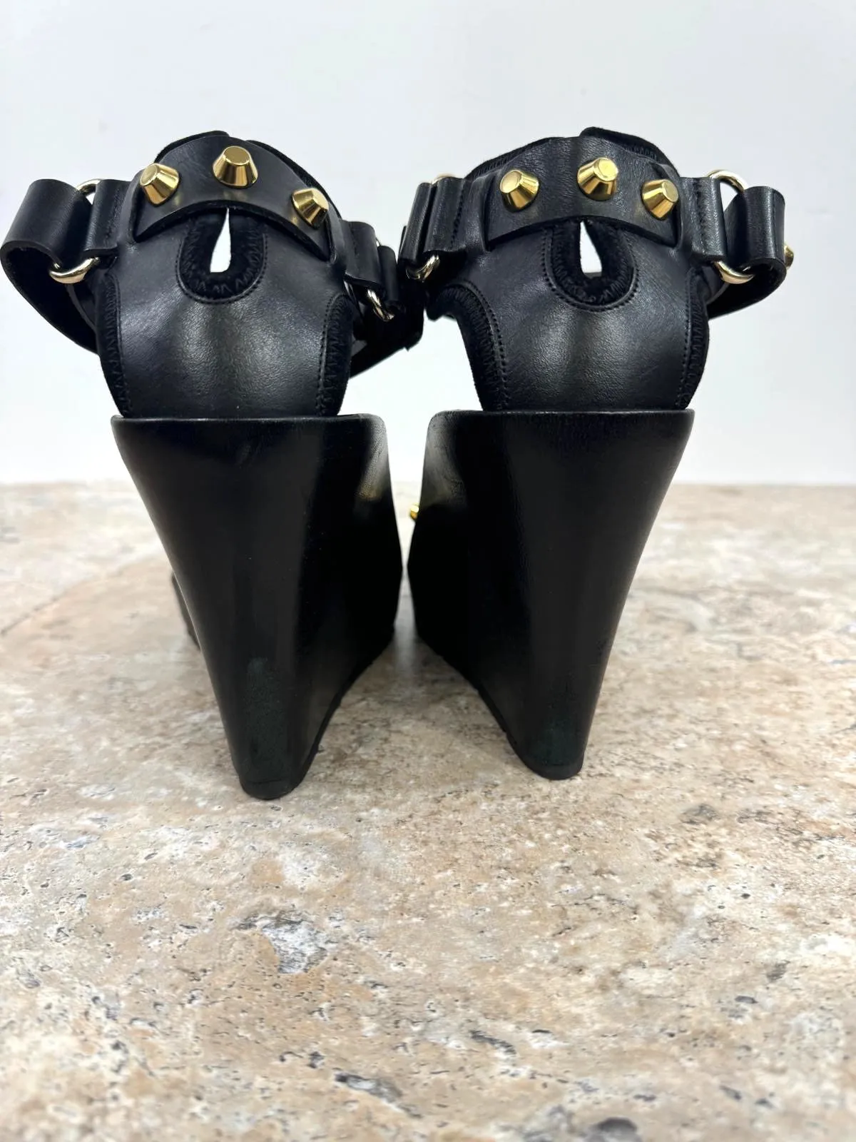 BALENCIAGA ARENA STUD LEATHER WEDGE SANDAS