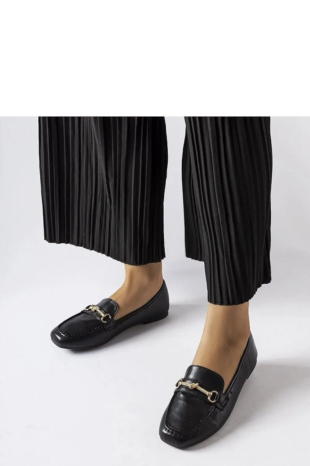 Light beige decorative moccasins