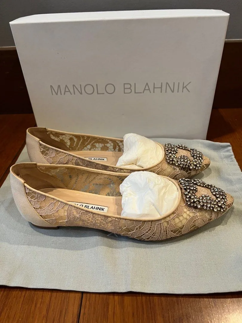 <B> MANOLO BLAHNIK</B> <BR>Hangisi Lace Flats 37