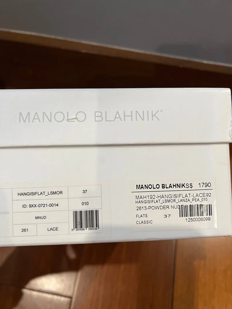 <B> MANOLO BLAHNIK</B> <BR>Hangisi Lace Flats 37