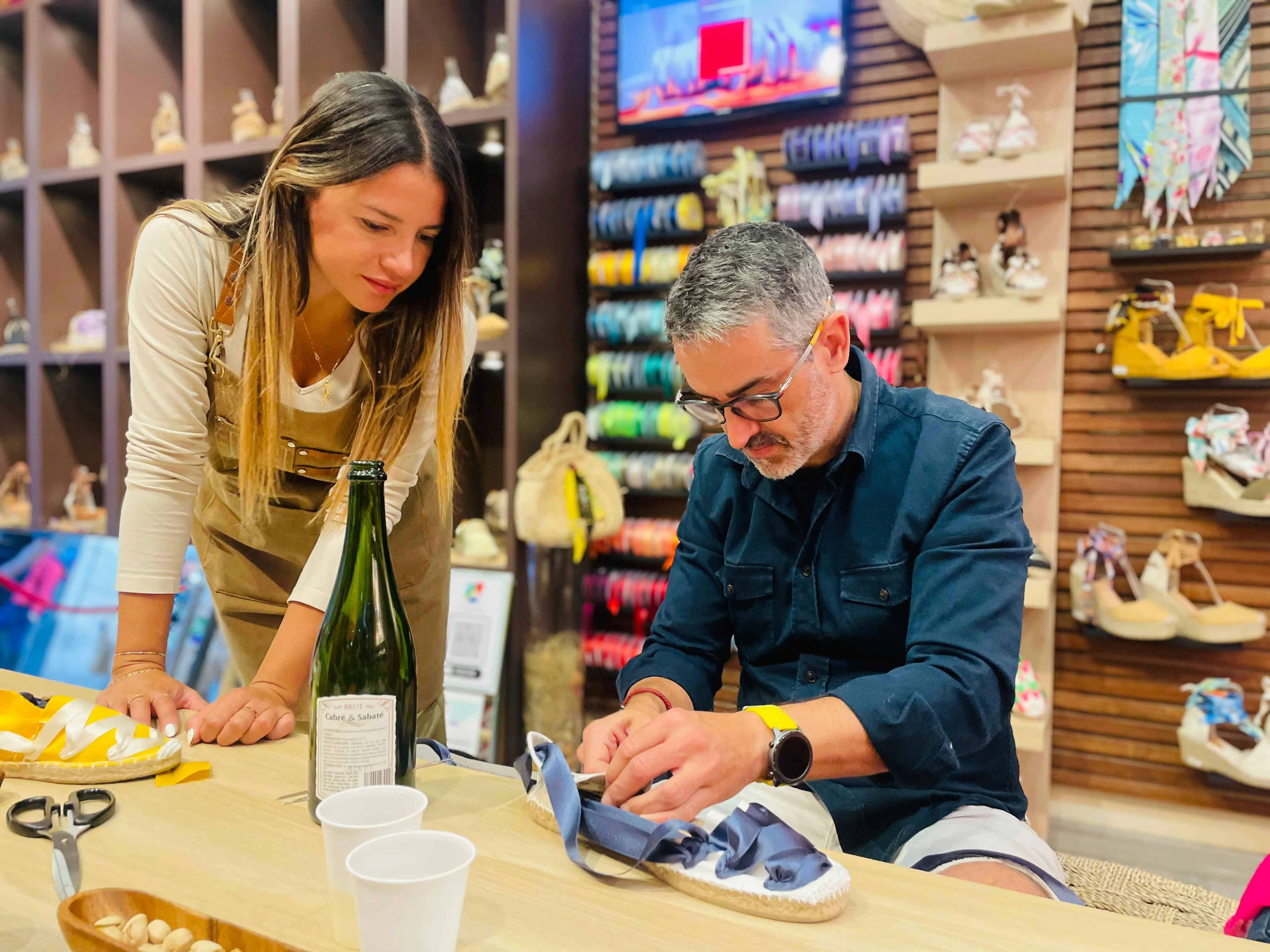 Make Authentic Espadrilles - Tours in Valencia