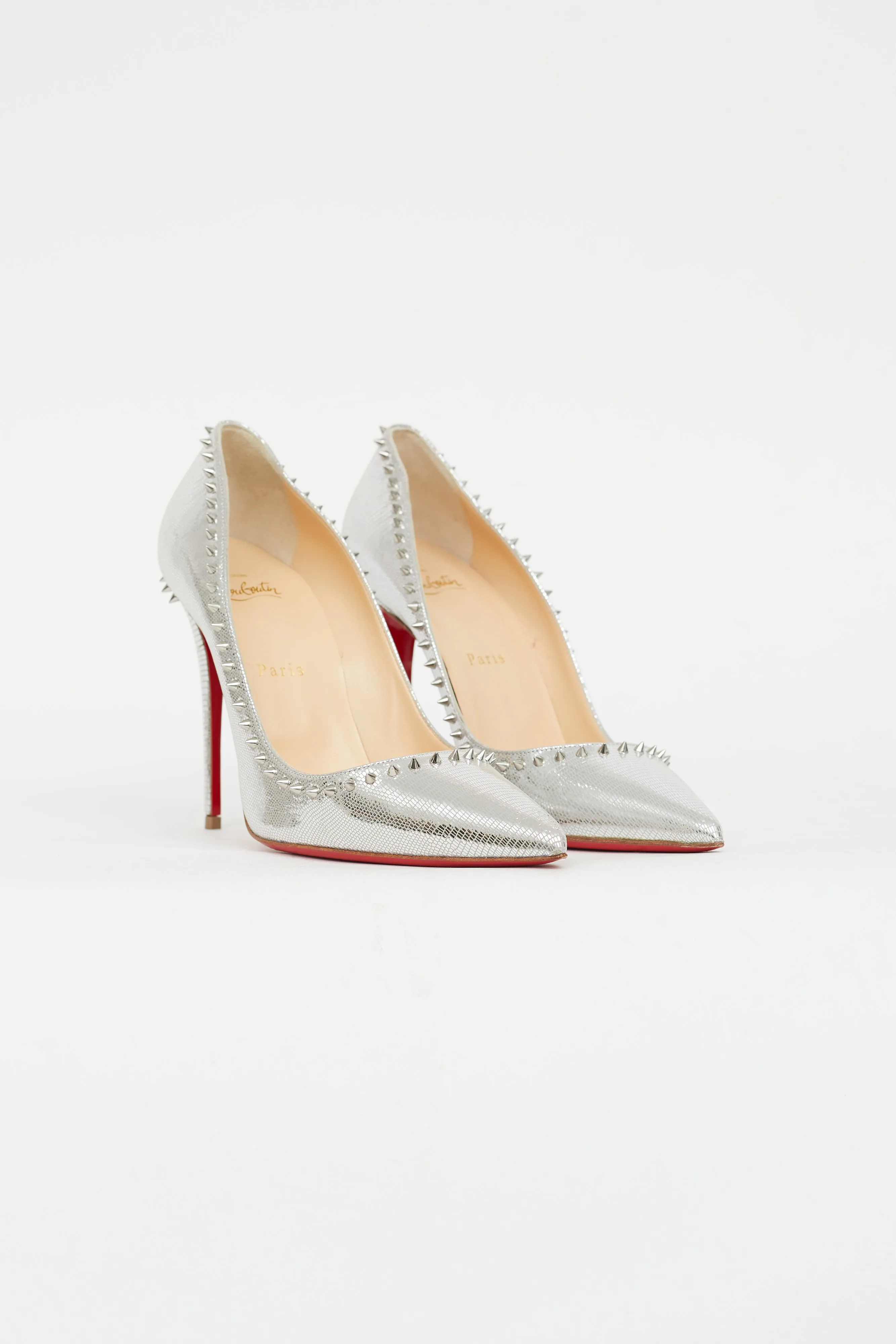 Silver Textured Studded Pump